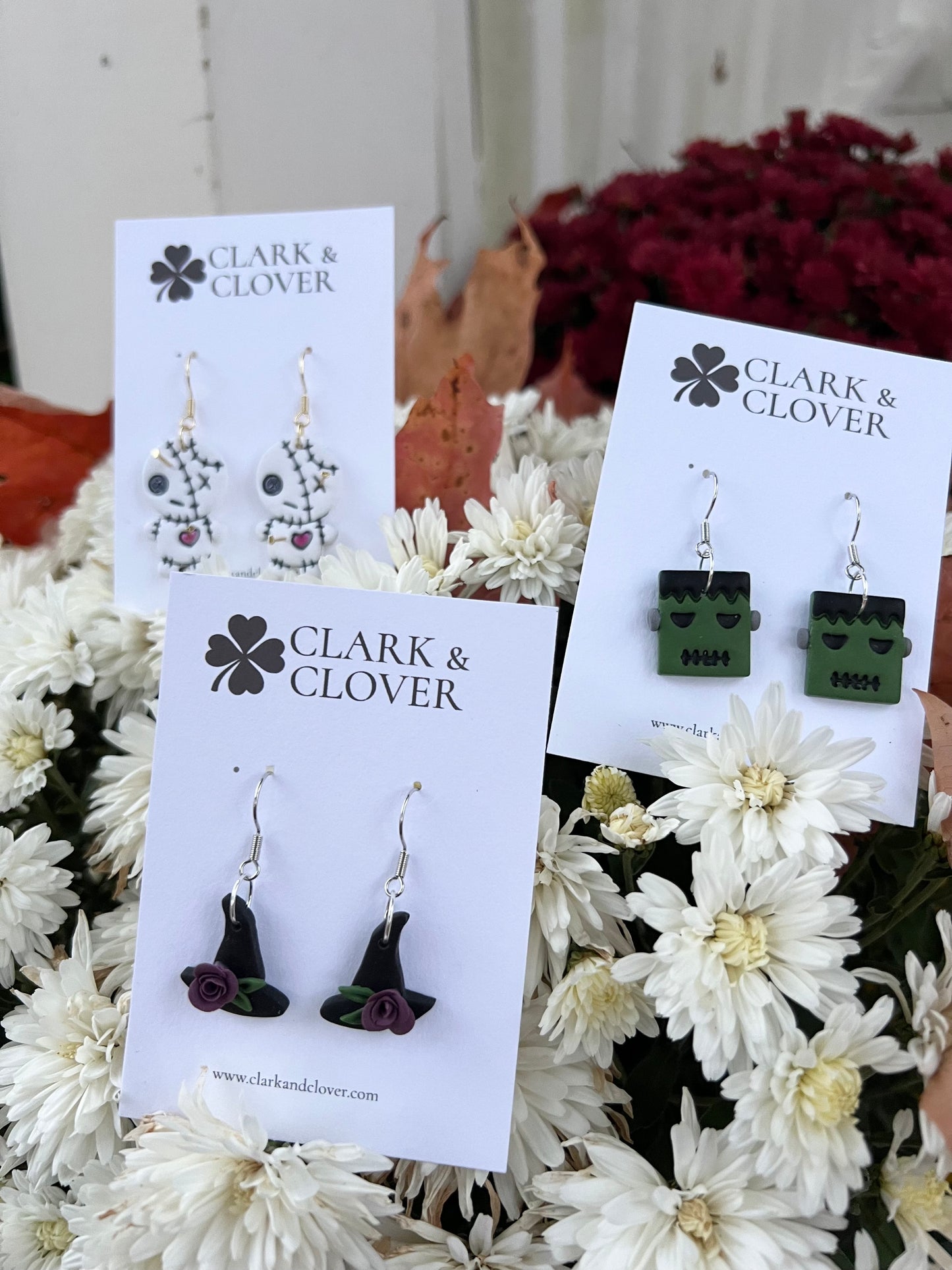 The “Witch’s Hat” Dangles
